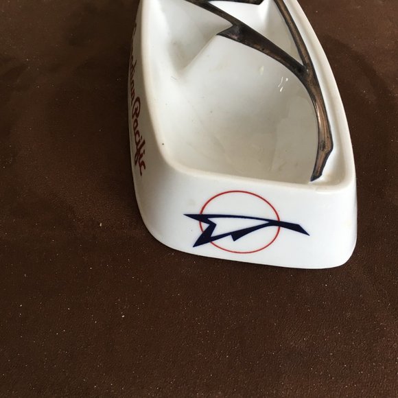 Canadian Pacific Ashtray - Picture 4 of 6